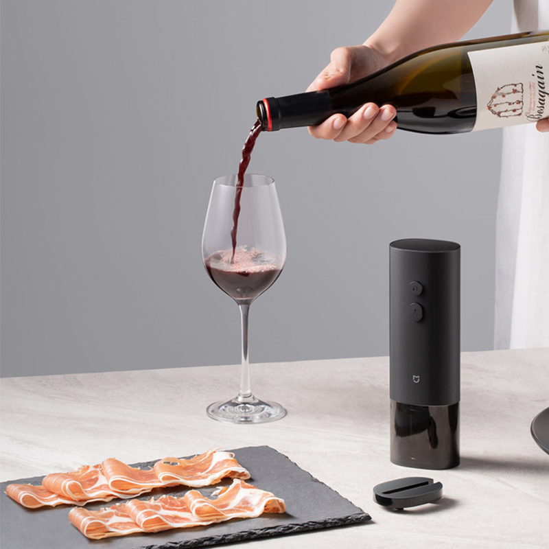 فتاحة زجاجات نبيذ كهربائية من  - مراجعة Wine Opener Electric وسعره
