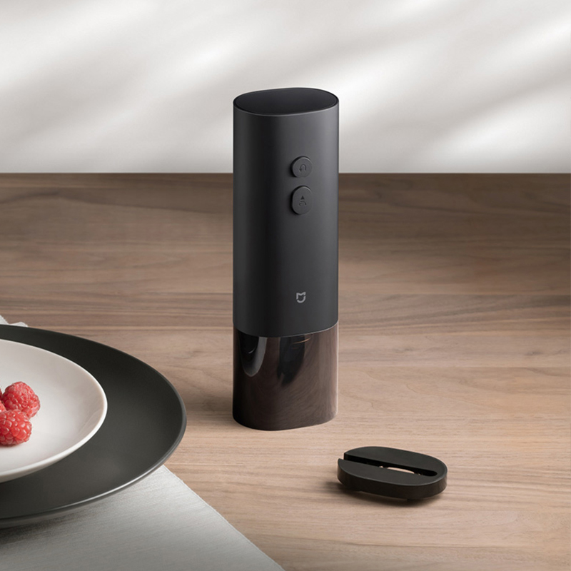 فتاحة زجاجات نبيذ كهربائية من  - مراجعة Wine Opener Electric وسعره